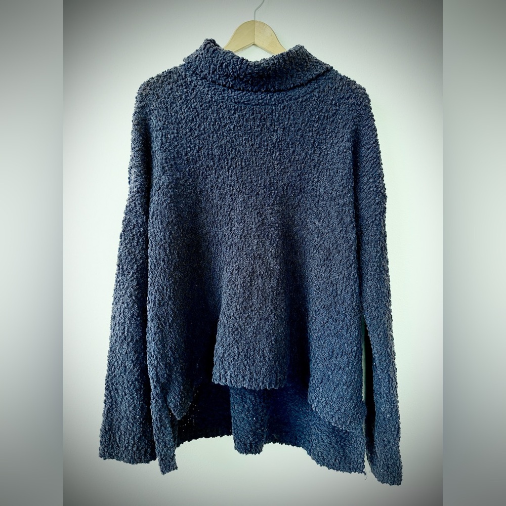 Bobeau Navy Blue Textured Turtleneck Sweater